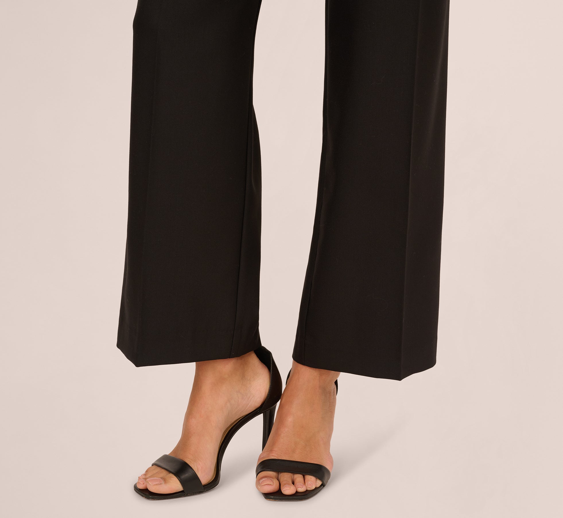 Wide Leg Pleated Trouser In Black