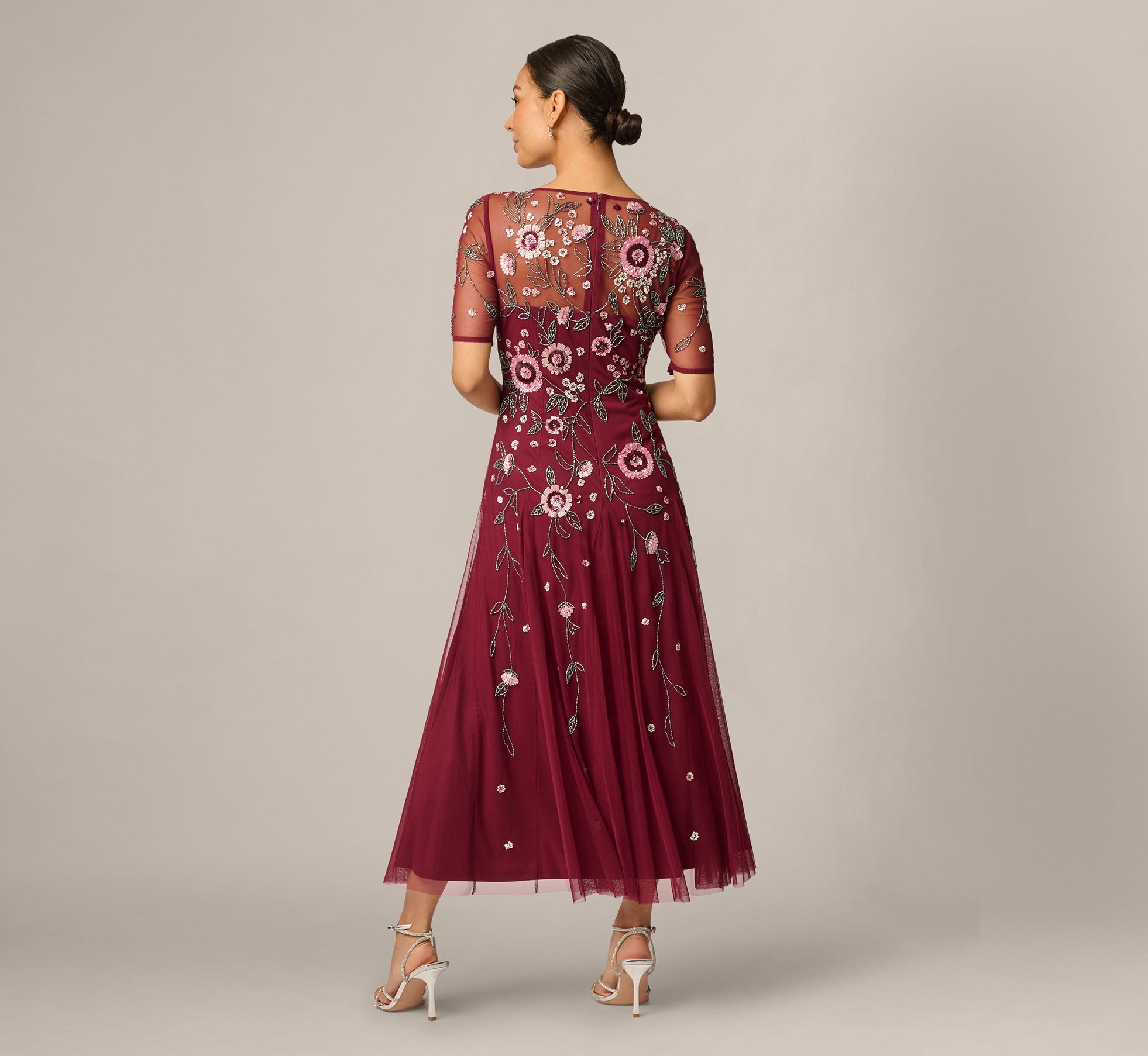Petite Short Sleeve Floral Beaded Sequin Ankle Length Dress In Mahogany